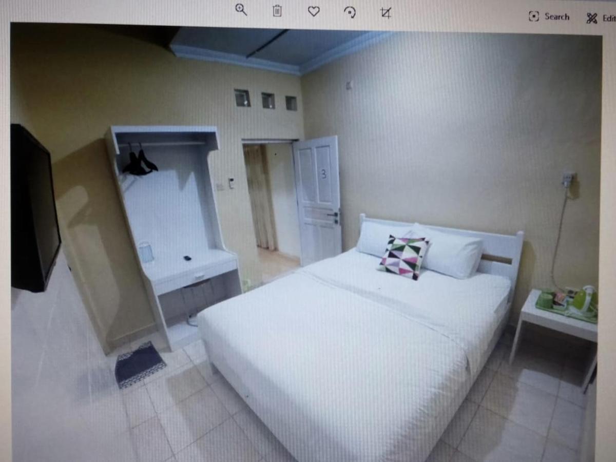 Omah Inap D24 Syariah Near Universitas Aisyiah Yogyakarta Mitra Reddoorz Sleman  Exterior foto
